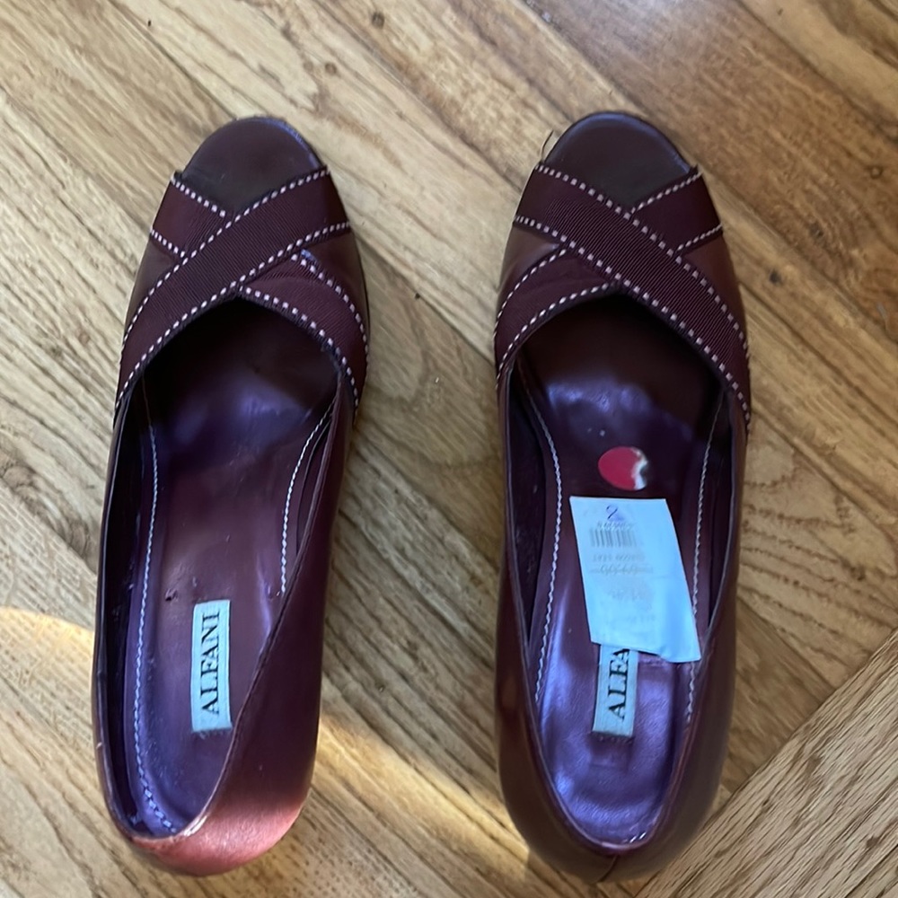 Alfani open toe burgundy 2.5 inch heel- women’s size 7.5.